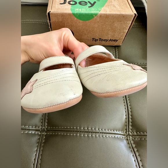 Tip Toey Joey Girl's Dolly Star Mary Jane Candy Cream US size 6.5, EUR 22 - Picture 4 of 9